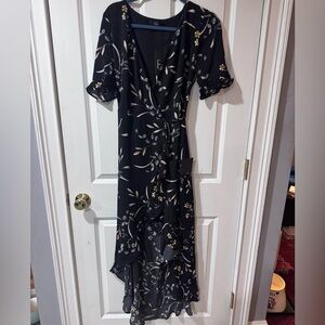 Lulus Black flower wrap dress - NWT- Size S
